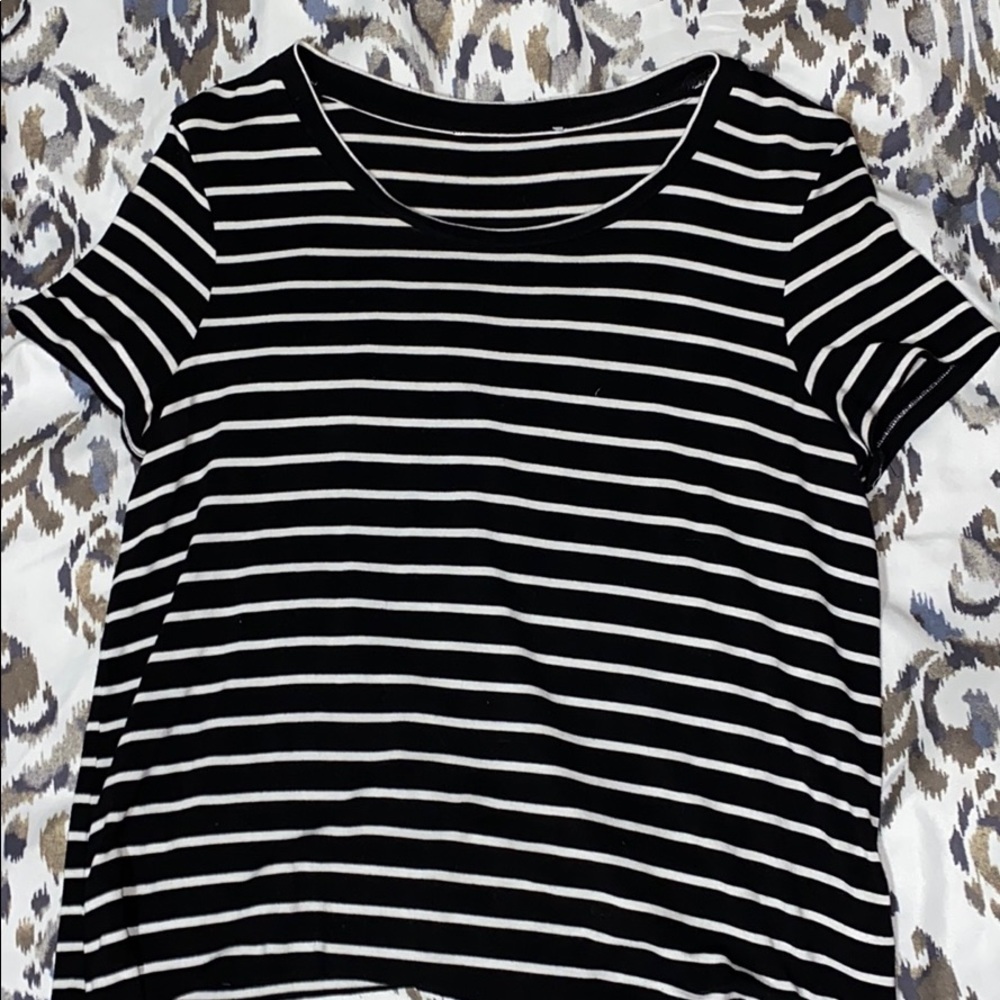 Black and white striped top!
